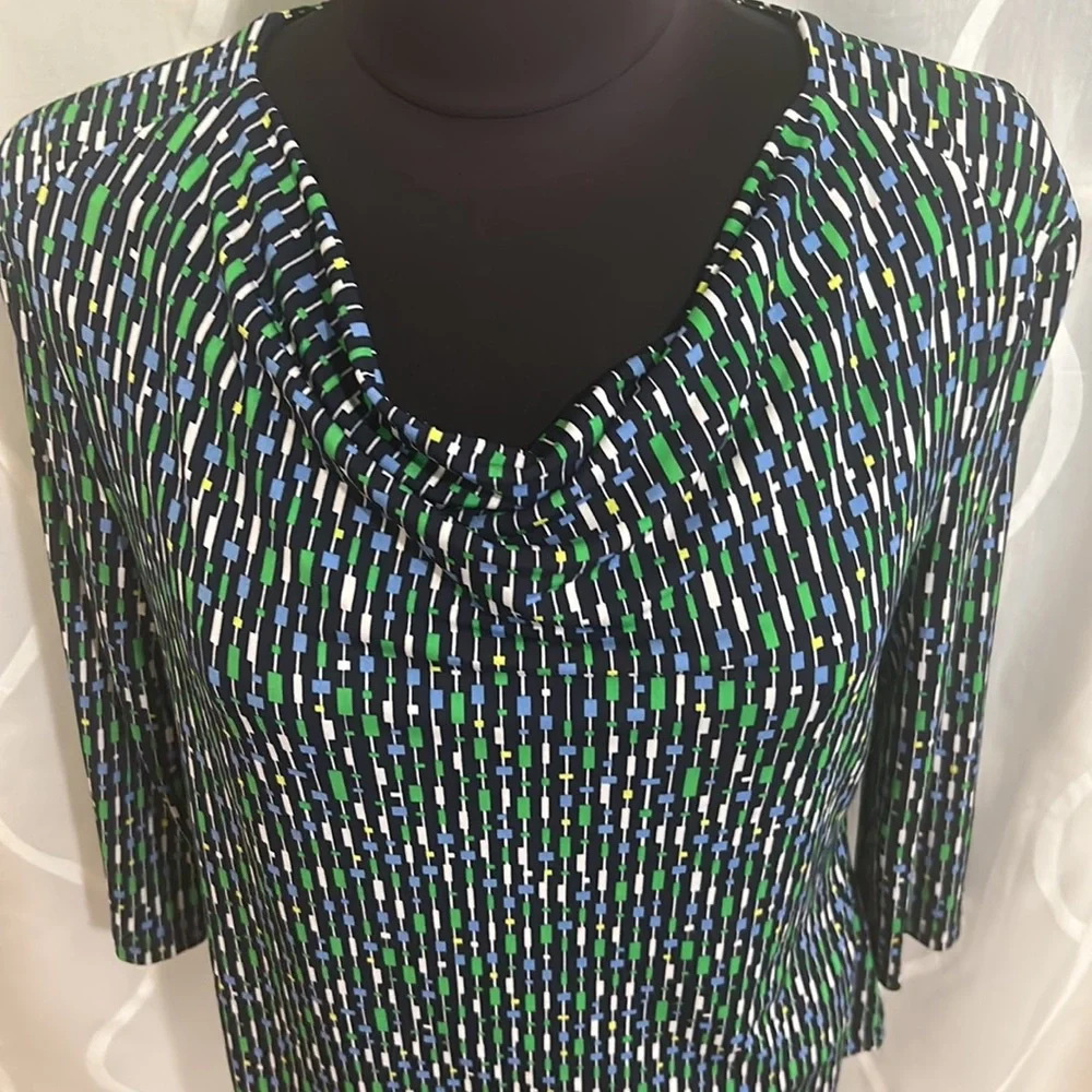 Liz Claiborne, Colorful Print, 3/4 Sleeve Top, Size LP - Picture 2 of 7